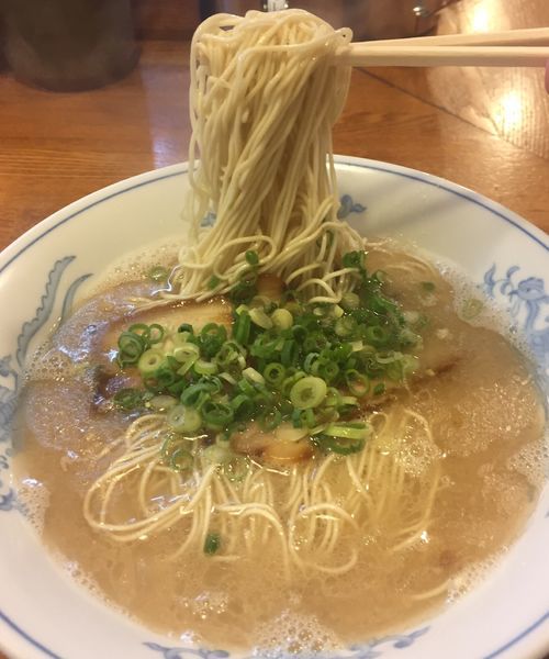 「博多ラーメン650円+替玉120円」@博多ラーメン ばりこて 都立家政店の写真