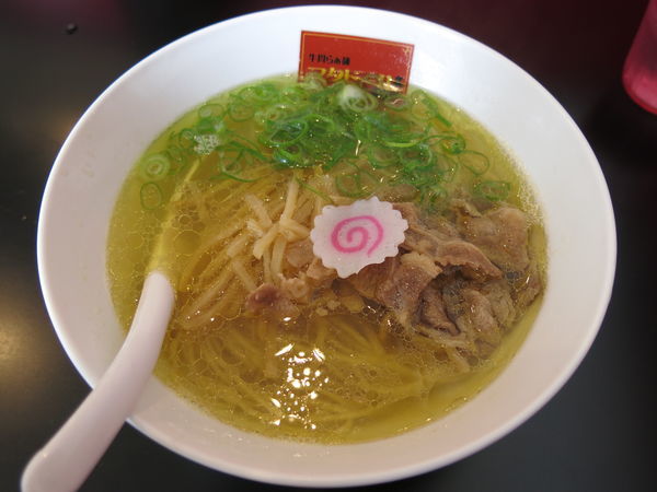 「黄金の鶏塩中華そば：750円」@牛骨らぁ麺マタドール ANNEXの写真
