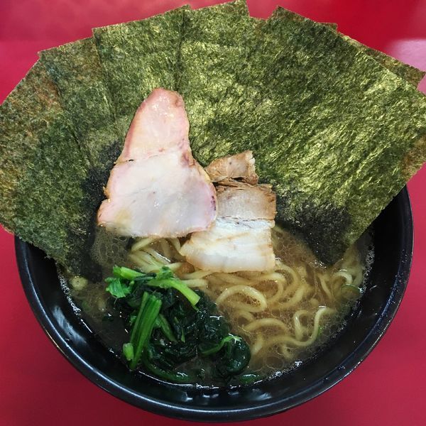 「ラーメン (650円) のり (50円)」@横浜家系ラーメン 高松家の写真