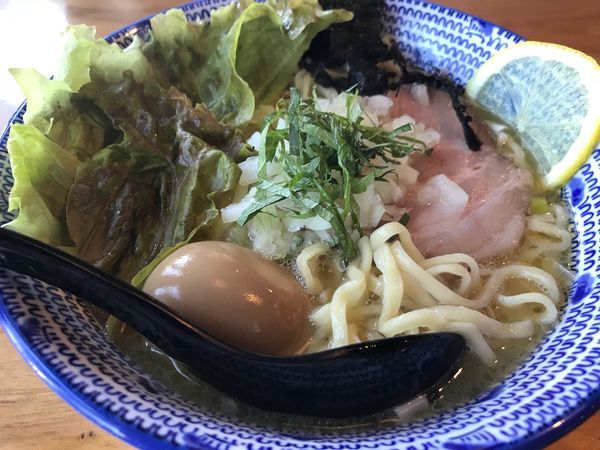 「濃厚味玉鶏そば 950円」@麺 やまだの写真