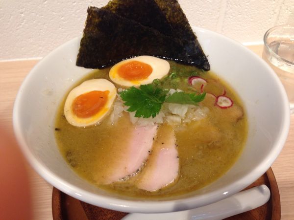 「こいIINO全部入り 海老醤油」@RAMEN CAFE de IINOの写真