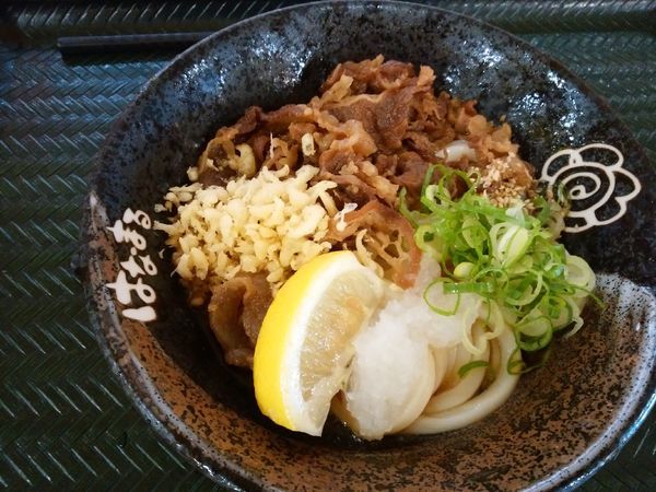 「牛肉ぶっかけうどん（小）」@はなまるうどん ウニクス南古谷店の写真