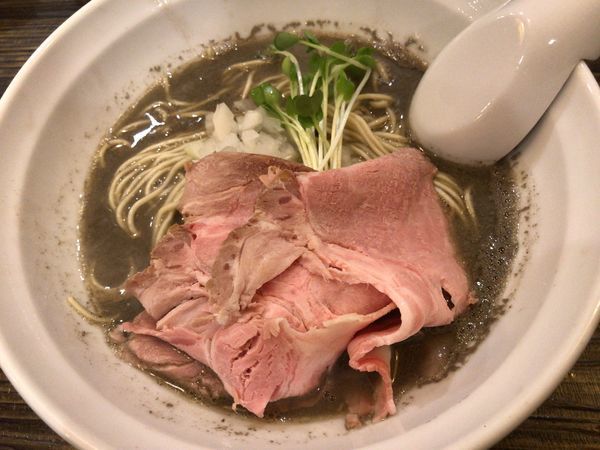 「純煮干しそば＋牡蠣玉」@布施丿貫の写真