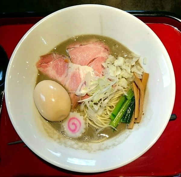 「濃厚煮干そば 味玉」@鶏そば なんきち 東京店の写真