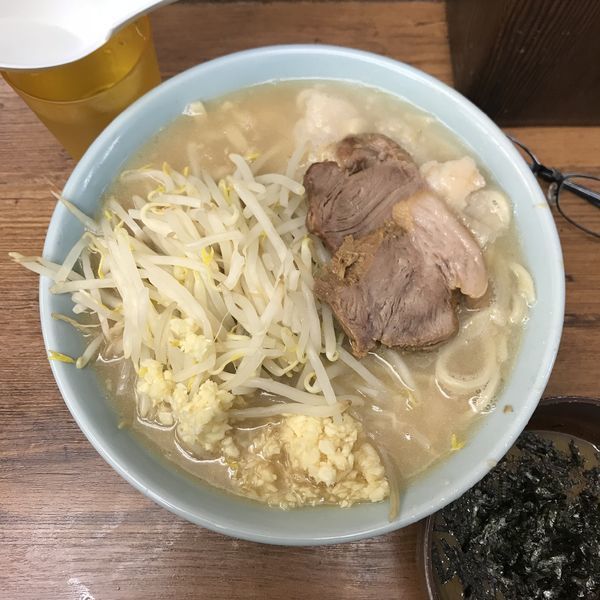 「ラーメン＋生とじ玉子」@ラーメン二郎 池袋東口店の写真