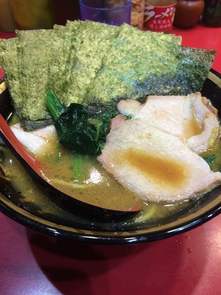 「チャーシュー麺、海苔」@家系総本山 ラーメン吉村家の写真