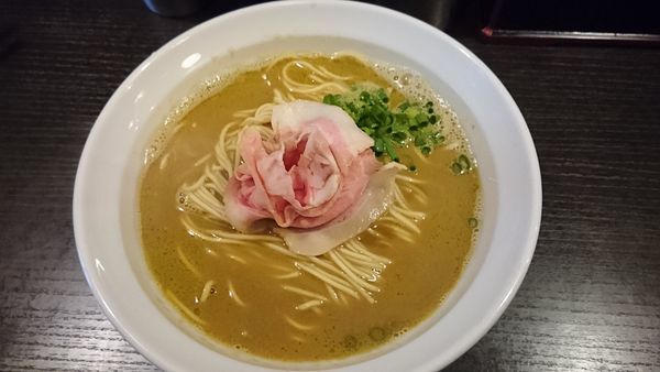 「牡蠣そば+秋刀魚の肝の和え玉」@灰汁中華 丿貫 福富町本店の写真