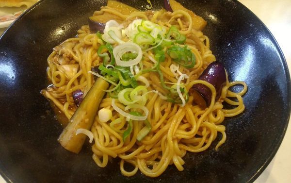 「秋なすときのこのジャージャー麺＋餃子」@餃子の王将 石川町店の写真
