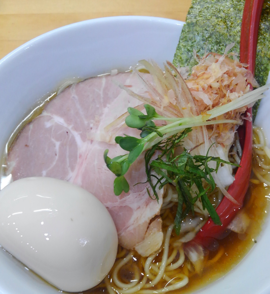 「冷やし煮干らーめん 味玉」@めんや天夢の写真