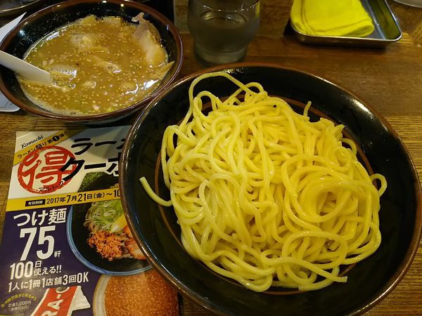 「つけ麵　（２玉：３００ｇ）　※クーポンで７００円」@らあめん 寸八 総本店の写真