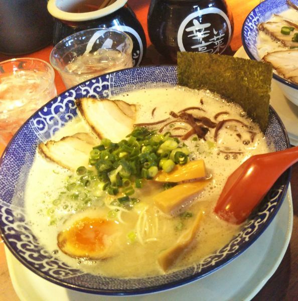 「博多豚骨ラーメン」@博多ラーメン 鶴亀堂 大府店の写真