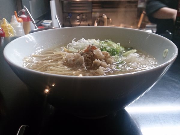 「塩らぁ麺」@牛骨らぁ麺 マタドール 本店の写真