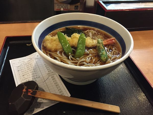 「海老天そば 460円」@そば処 信州屋 新宿南口店の写真