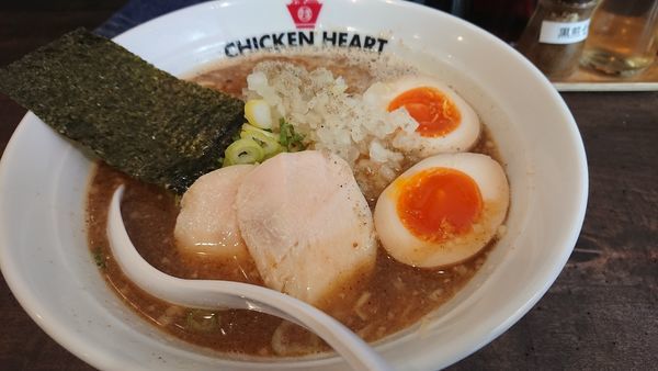 「濃厚煮干し鶏そば」@トリソバヤ チキンハートボーイズの写真