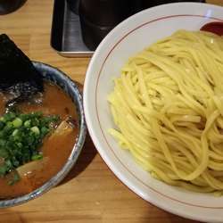 啜るつけめん（特盛）