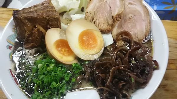 「育元ラーメン」@熊本らーめん 育元の写真