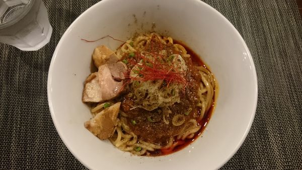「麻婆まぜそば 780円＋温玉(クーポン)＋プチライス 50円」@らぁ麺 やまぐち 辣式の写真