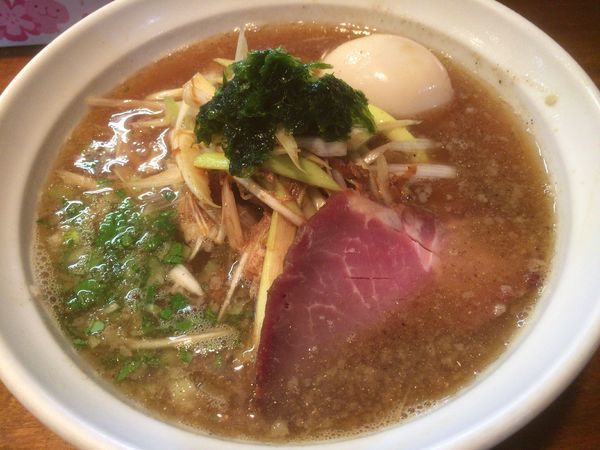 「ネギ煮干しラーメン（しょうゆ） 850円」@はりけんラーメンの写真