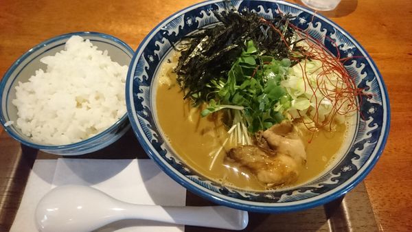 「牡蛎ラーメン+ご飯」@麺や 佐市 幡ヶ谷店の写真