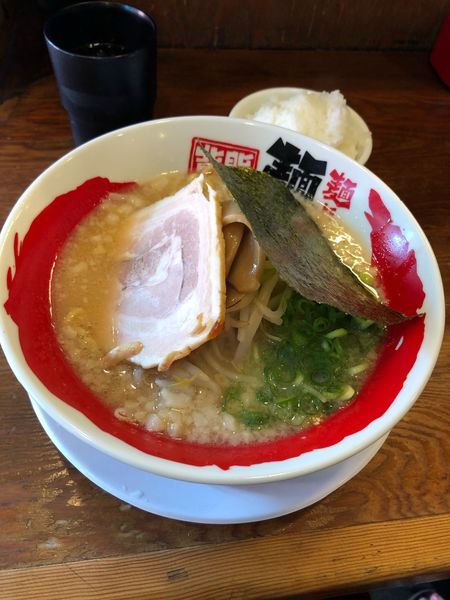 「醤油ラーメン730円+サービスライス」@麺や天鳳 方南町店の写真