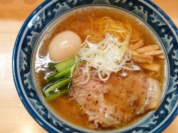 「らーめん（醤油）＋味玉」@ラーメン Sorenariの写真