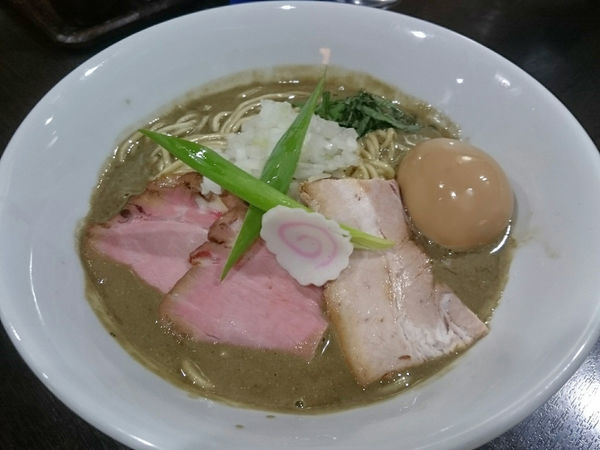 「濃密な煮干しそば」@中華そば いづるの写真