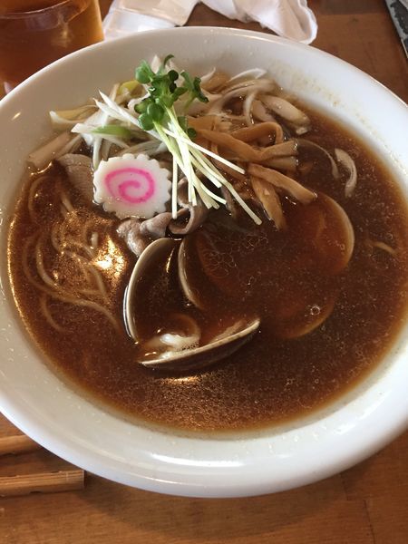「鴨×はまぐり醤油らーめん」@麺酒処 ふくろうの写真
