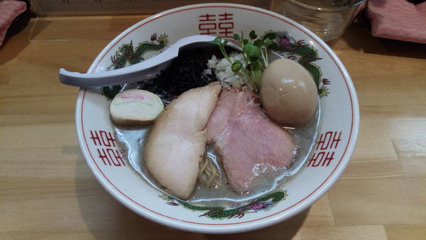 「鶏煮干そば」@麺屋 弥栄の写真