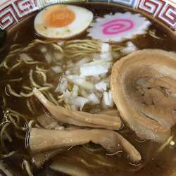 長浜ラーメンではない…