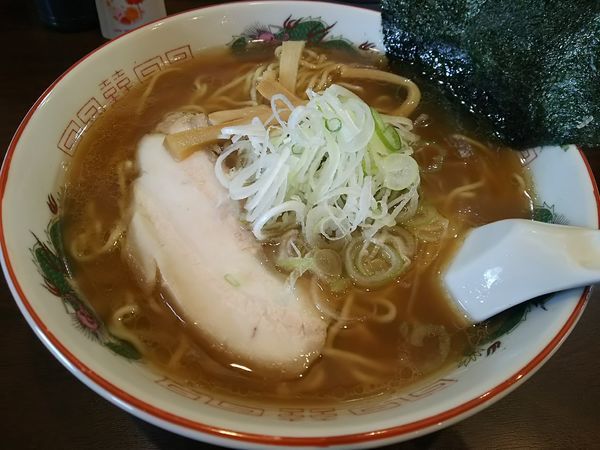 「ラーメン　大（１．５玉　スープ多め）」@凱歌の写真