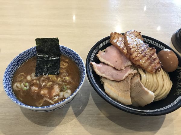 「海老出汁濃厚つけ麺 ＋ チャーシュー」@心の味製麺 平井店の写真