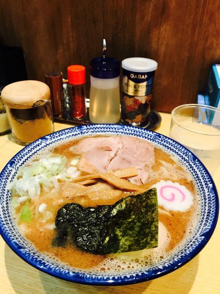 「中華そば（並）+味玉」@くり山の写真