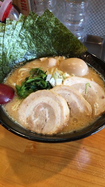 「特製豚骨麺 大盛り 1112円」@麺屋 貴壱家の写真