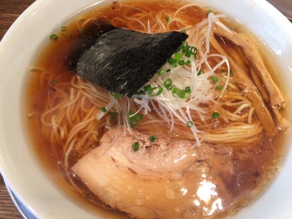 「醤油の旨味ソバ」@Tomboの写真