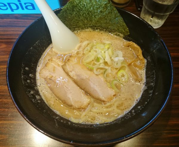 「ラーメン(細麺・並)   680円」@ラーメン長山の写真