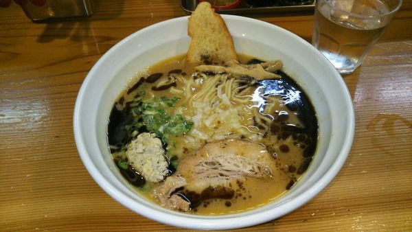「鶏そば黒」@はりけんラーメン 南店の写真