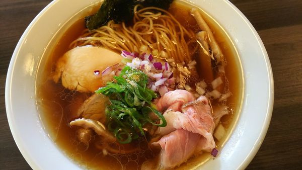 「醤油鶏そば」@自家製麺 鶏冠の写真