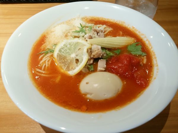 「特製トマトラーメン」@麺希の写真