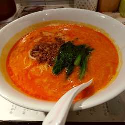 坦々麺(並盛・130g)710円