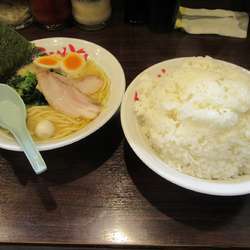 吟得醤油（９３０円）＋海苔１００円＋サービスライス横綱盛り