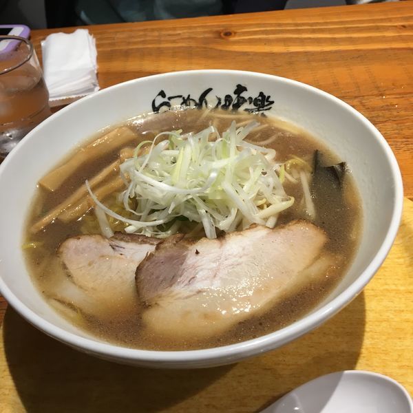 「ラーメン大盛＋チャーシュー」@利尻らーめん 味楽 新横浜ラーメン博物館店の写真