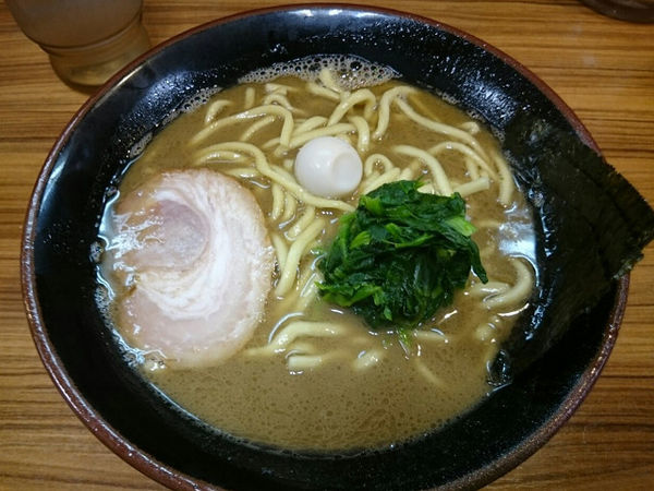 「激にぼ家系ラーメン」@横浜家系ラーメン 壱角家 西八王子店の写真