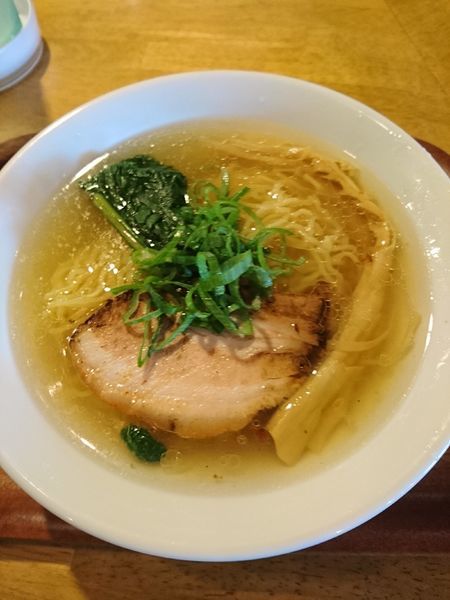 「イベリコ塩らーめん 780円 ご飯(サービス)」@tamazouの写真