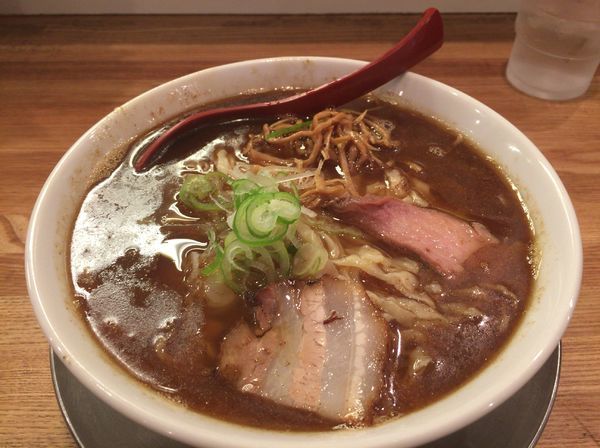 「喜多方ラーメン（煮干）820円」@麺や 七彩 八丁堀店の写真