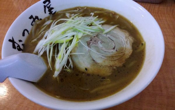 「香煎みそらーめん」@らーめん むつみ屋 川崎ルフロン店の写真