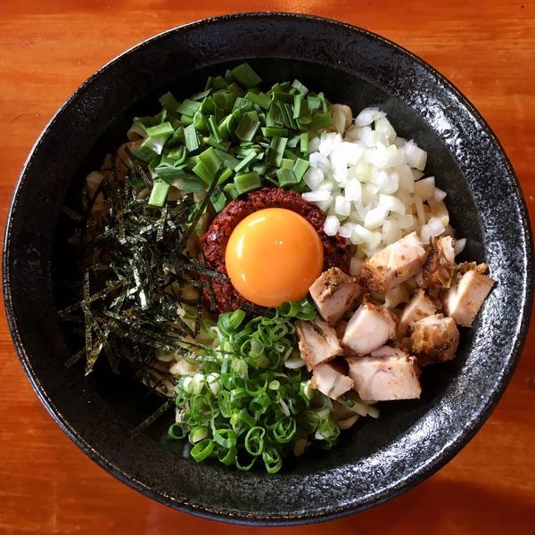 「【限定】CHILI まぜそば (850円)」@麺's HOUSE 繋の写真