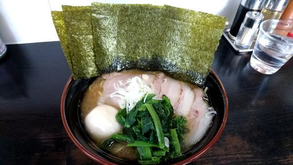 「チャーシュー麺 味玉 海苔」@雷家の写真