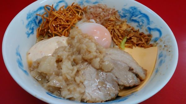 「まぜそば（並）770円」@ジャンクガレッジ 北浦和店の写真