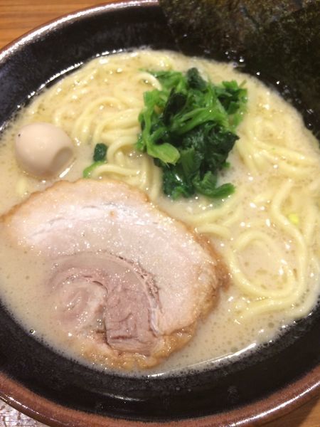 「塩ラーメン」@横浜家系ラーメン 壱角家 新宿3丁目店の写真