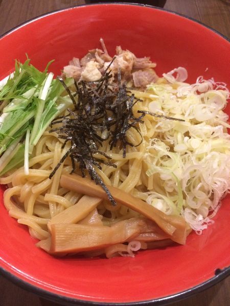 「油そば」@釜炊きとんこつ 品川製麺所 新宿2丁目店の写真